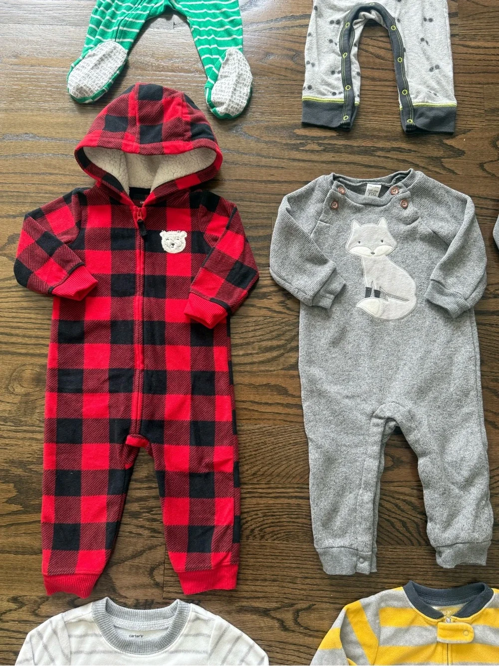 Nike Carter’s Baby Boy Bundle Footies Pajamas Christmas Pants Outfits 12 Months